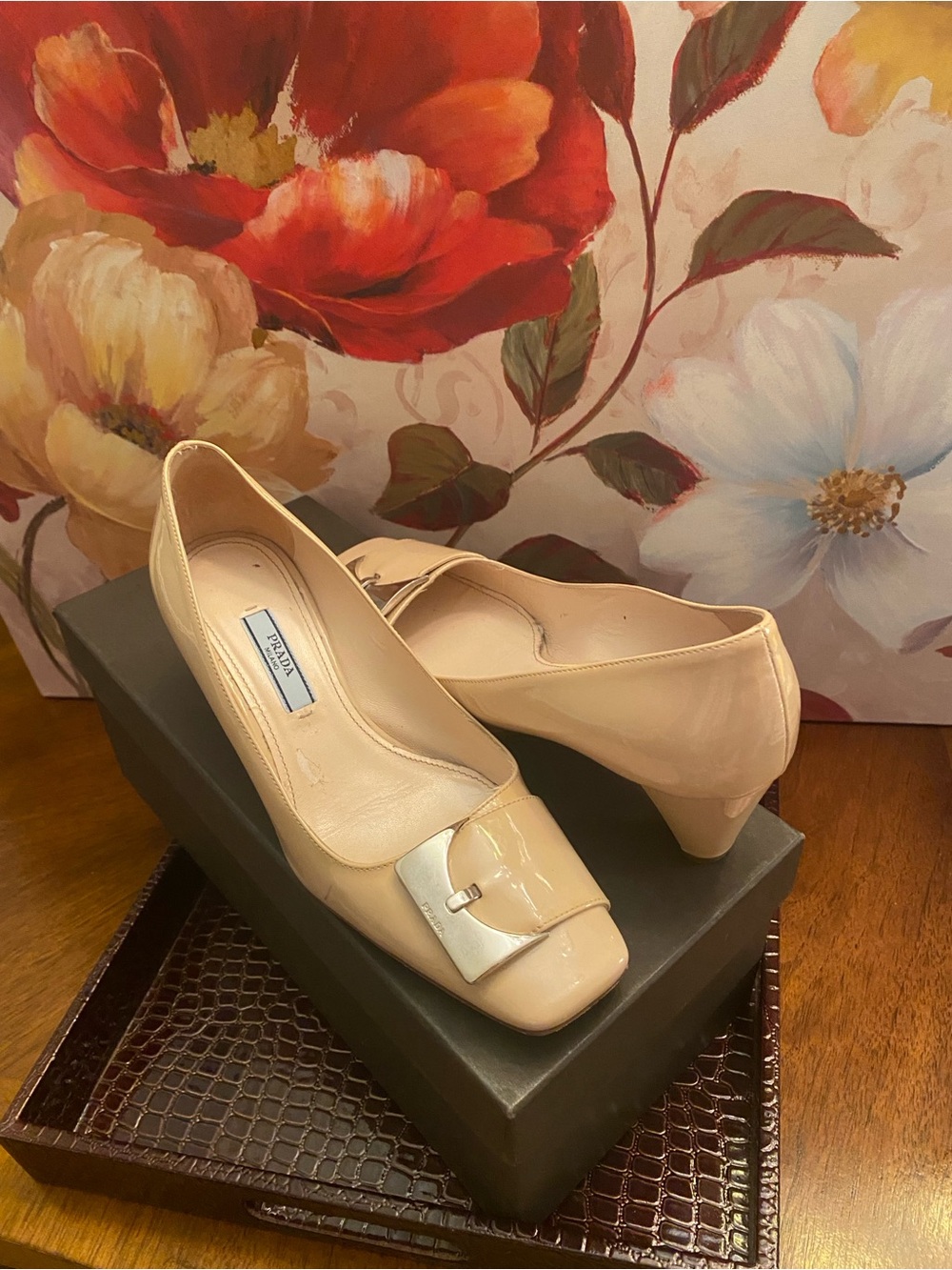 Prada Milano Patent Leather Nude Low Heel Pumps w/Buckle, Sz. 35, Fair - Picture 11 of 13